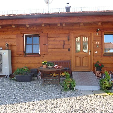 Barrierefreies Zimmer Im Blockhaus Mit Sauna Am See Soyen Luaran gambar
