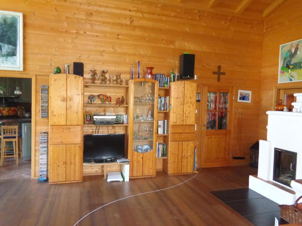 Barrierefreies Zimmer Im Blockhaus Mit Sauna Am See Soyen Luaran gambar